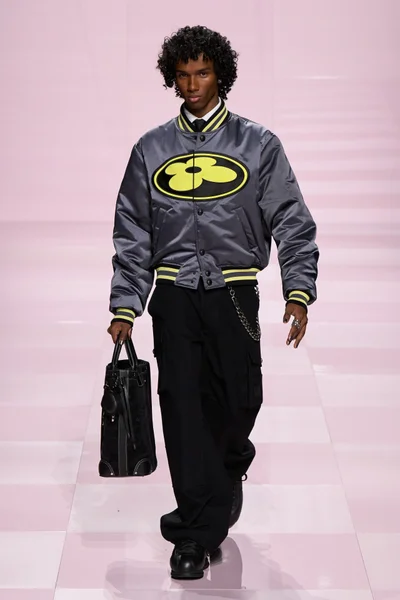 Look 33